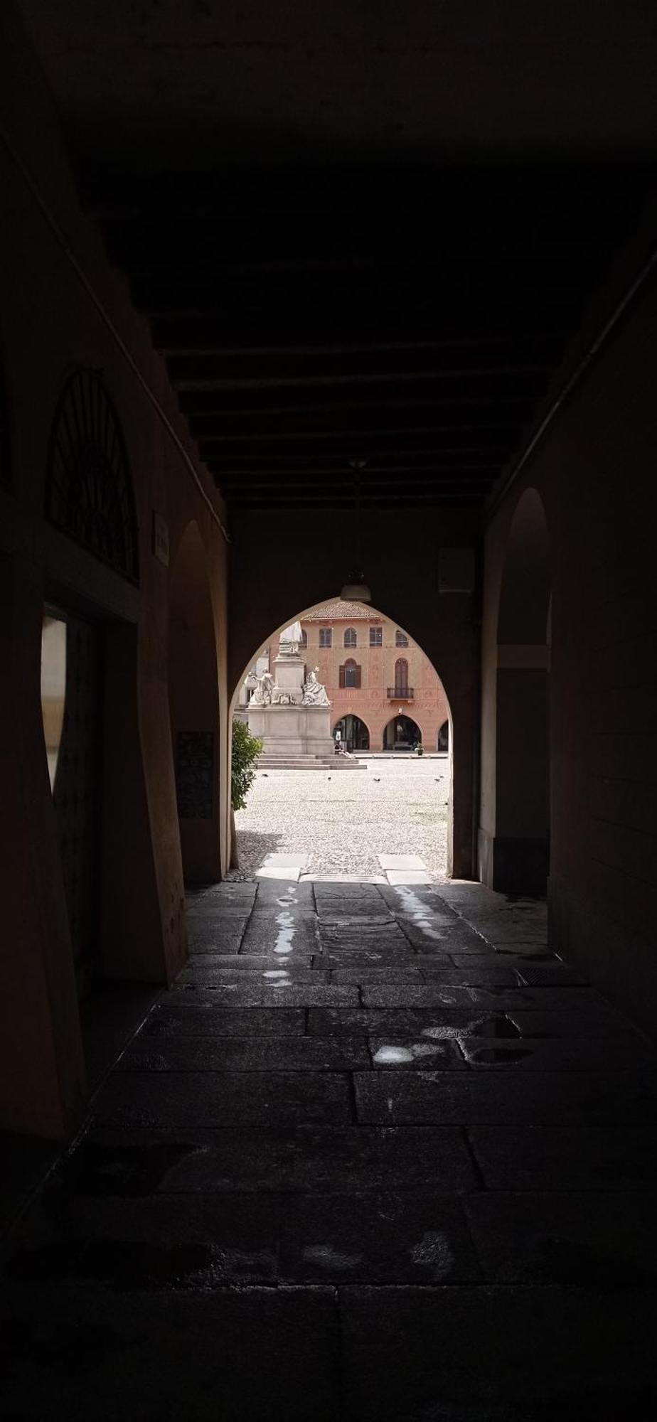 Loft Piazza Cavour Vercelli Exterior foto